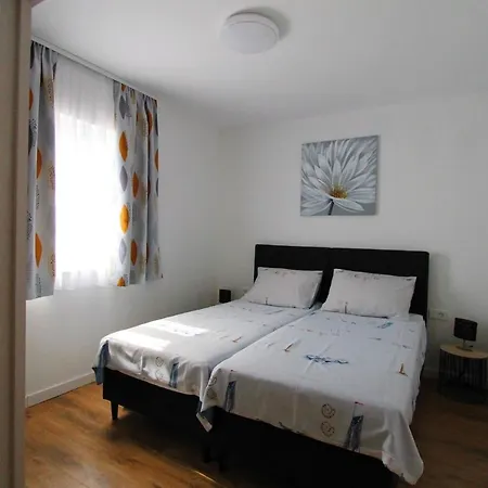 Apartment Apartment Pridraga